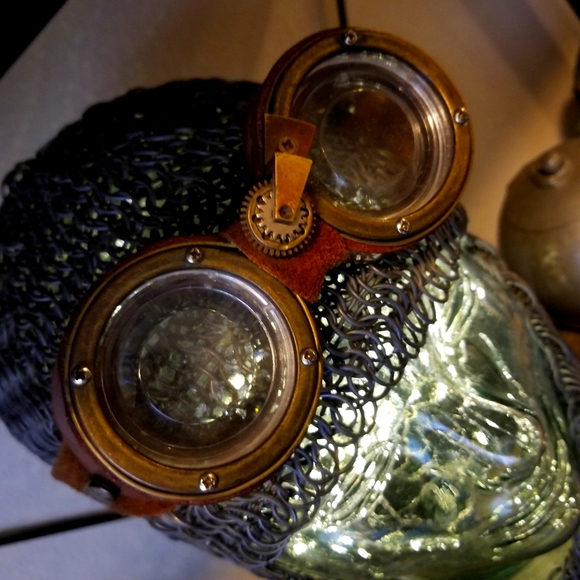 Meet your Posher, Becca - Picture 1 of 1